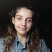 Profesora de matemáticas aplicadas para estudiantes de la ESO